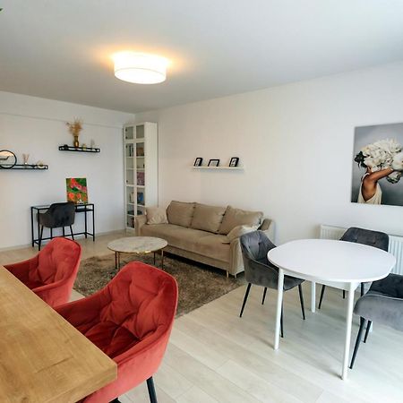 Mmc Apartament Apartman Brassó Kültér fotó