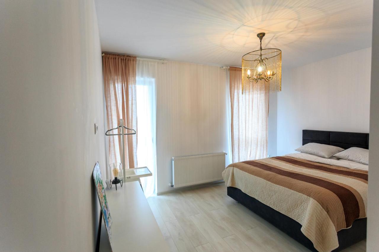 Mmc Apartament Apartman Brassó Kültér fotó